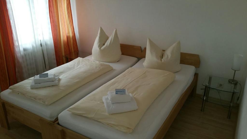 Hotel Zur Dicken Eiche Munster  Esterno foto